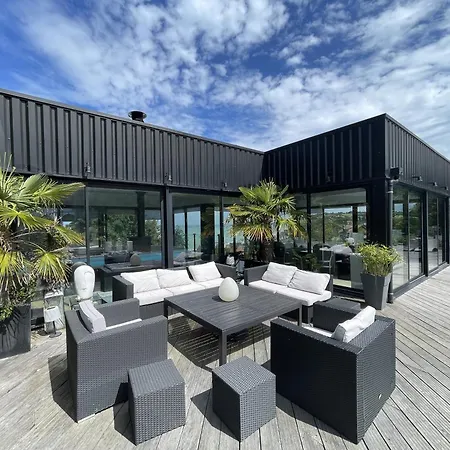 La De La Quartz Tatil Evi